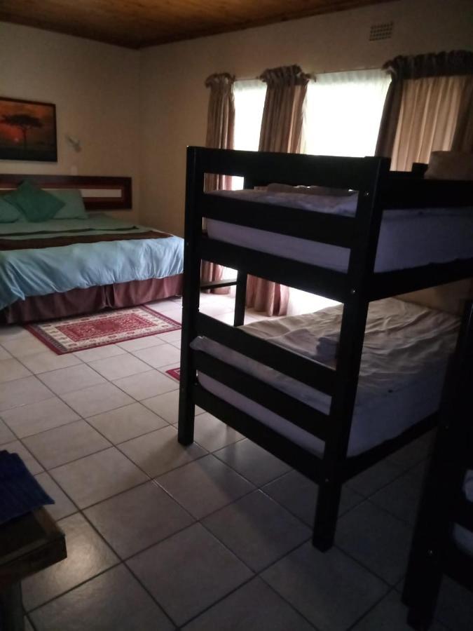 Rustenburg Guesthouse Extérieur photo