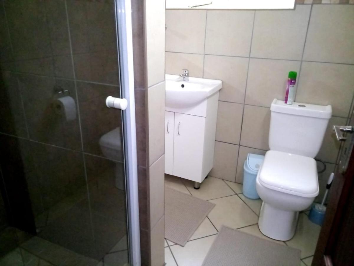Rustenburg Guesthouse Extérieur photo