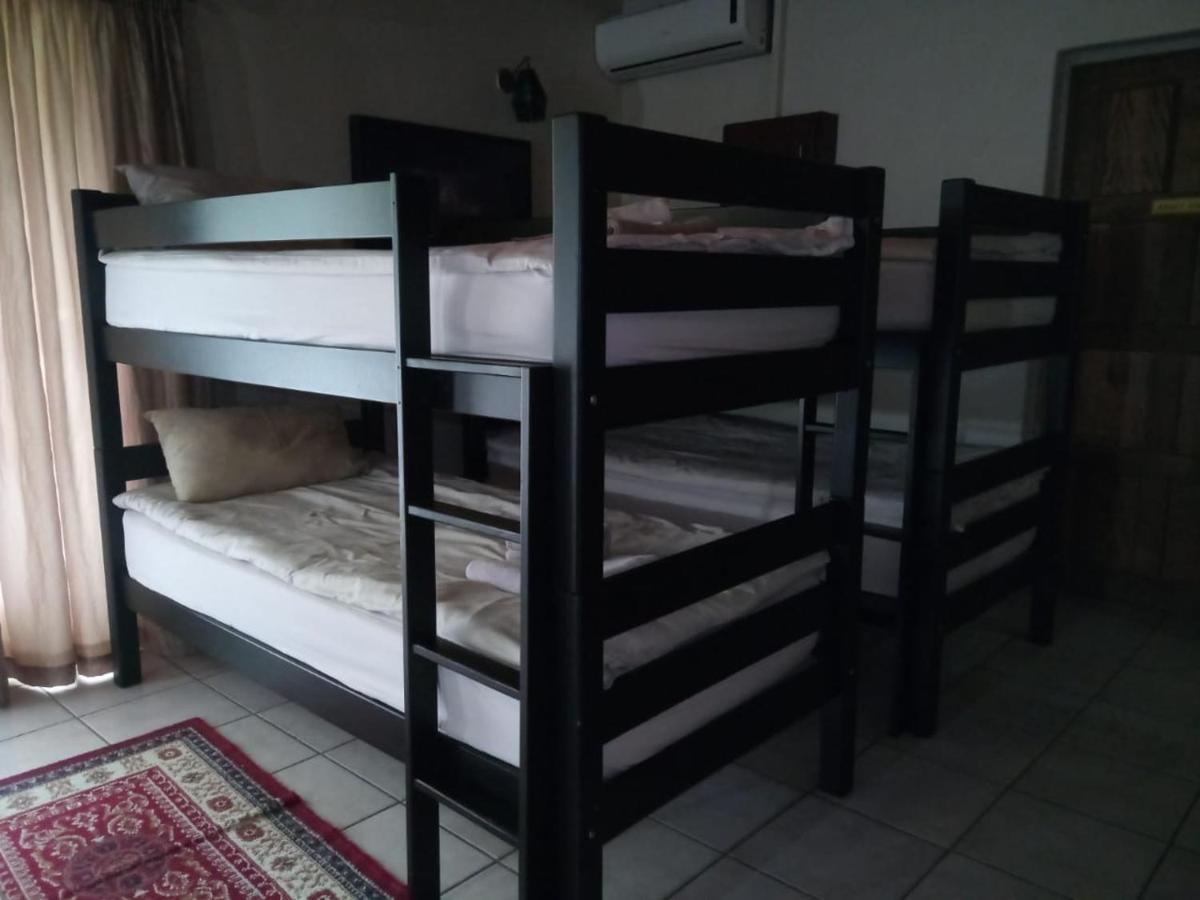 Rustenburg Guesthouse Extérieur photo