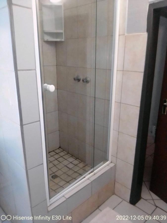 Rustenburg Guesthouse Extérieur photo