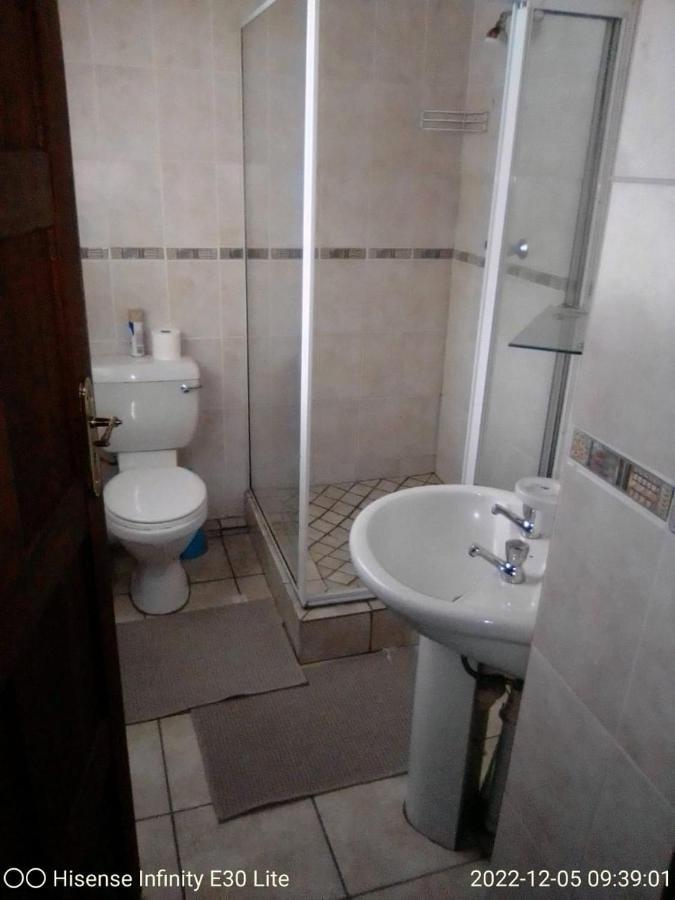 Rustenburg Guesthouse Extérieur photo