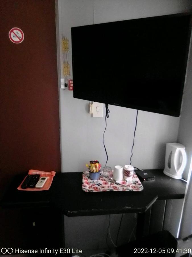 Rustenburg Guesthouse Extérieur photo